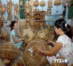 Enhancing the competitiveness of Vietnamese handicraft products