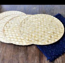 Round bamboo placemat